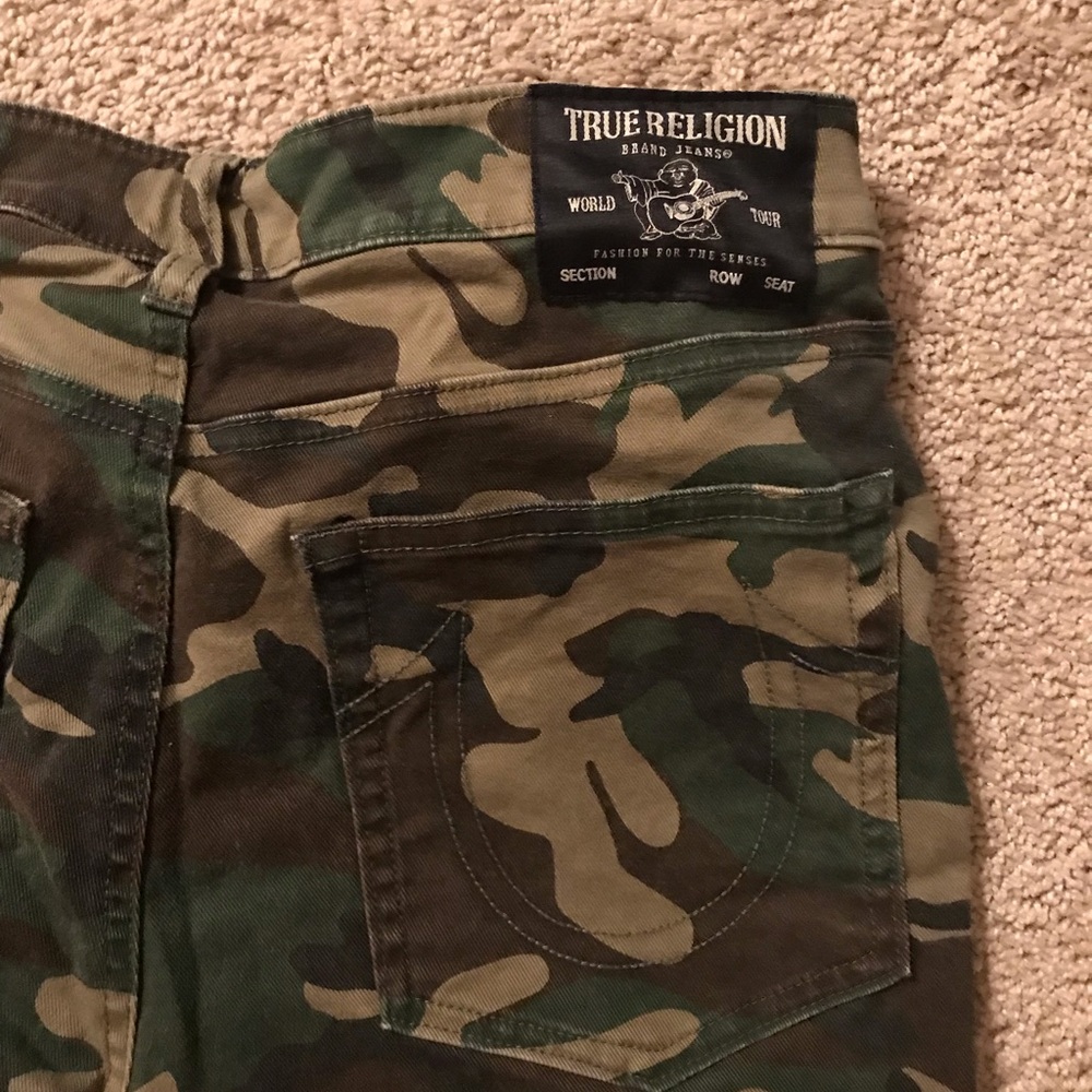 waist size 30 womens true religion camoflage jeans